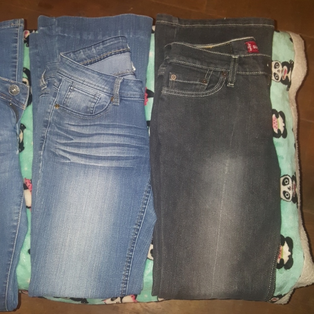 4 used one new jeans